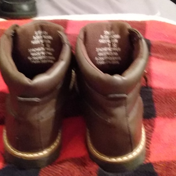 Shoes - Picture 6 of 6